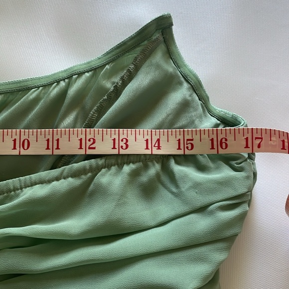 NWT PRETTYLITTLETHING dress 10 - Picture 10 of 14